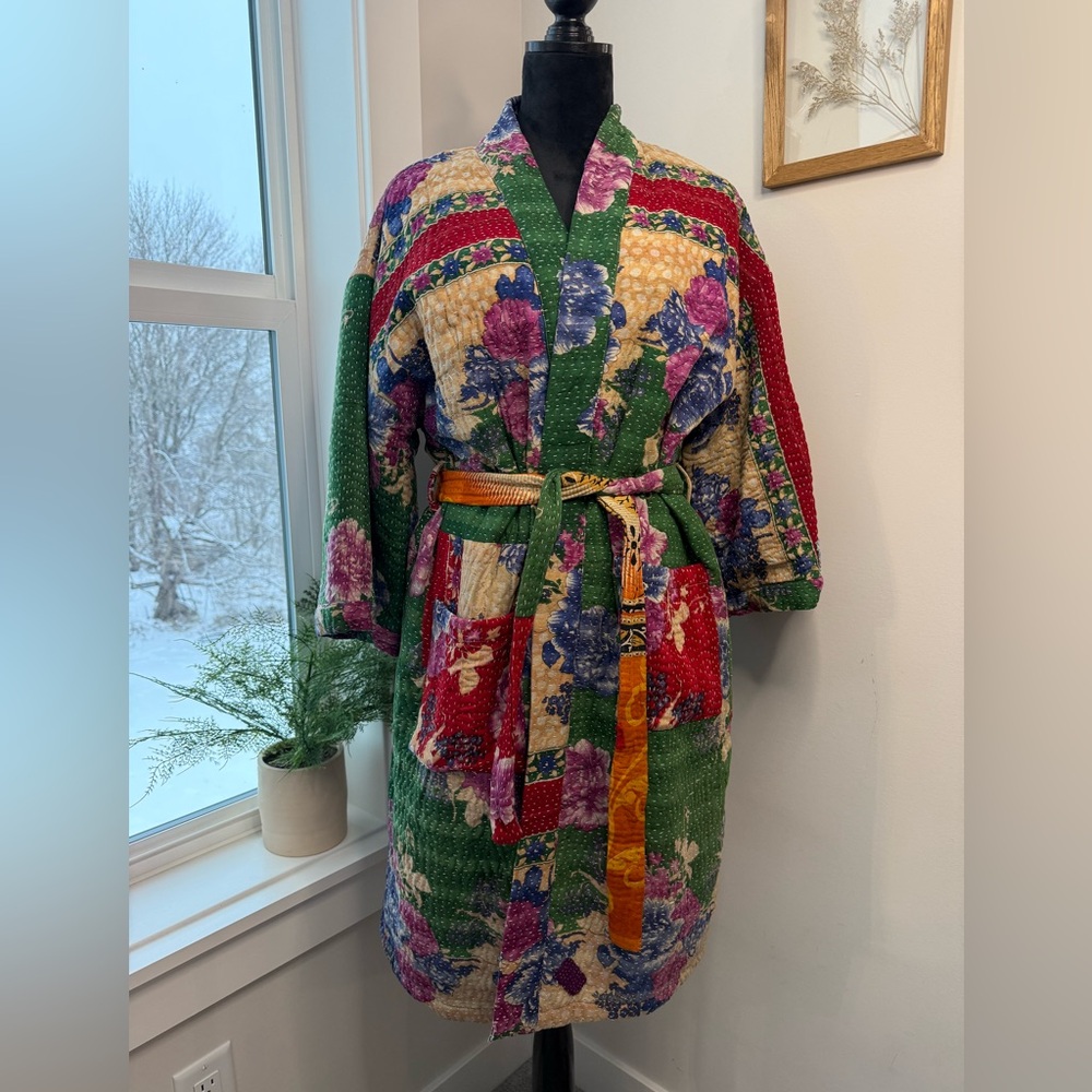 Earthbound Trading Co. Kantha Kimono Quilted Fleece Lined Robe Size S/M